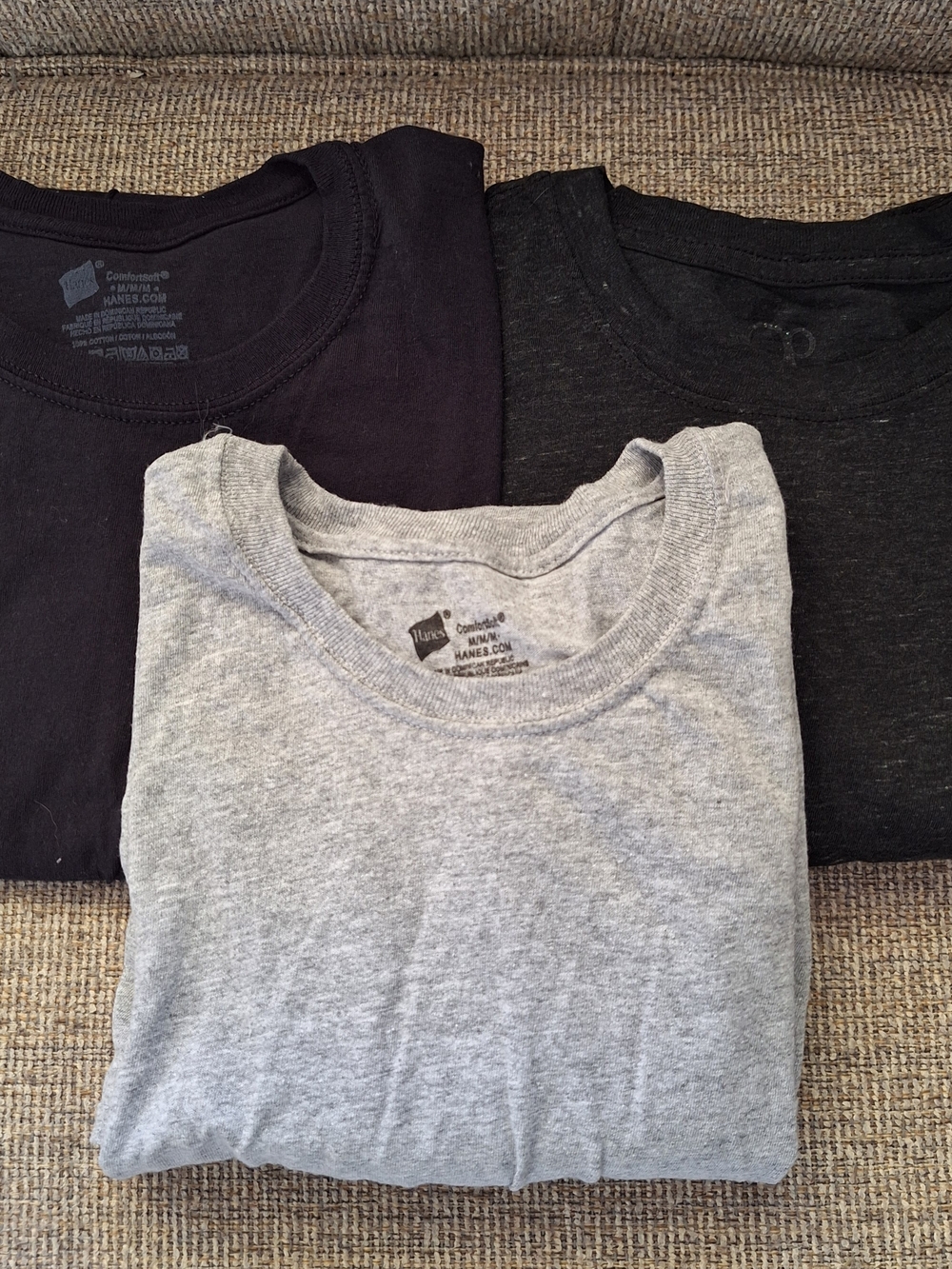 Mens Medium Basic T Shirt Bundle Of 3: Hanes, Ocean Pacific - Black And Gray